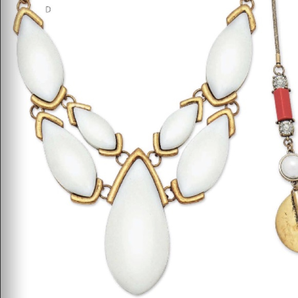 Premier Designs “Blanca” necklace